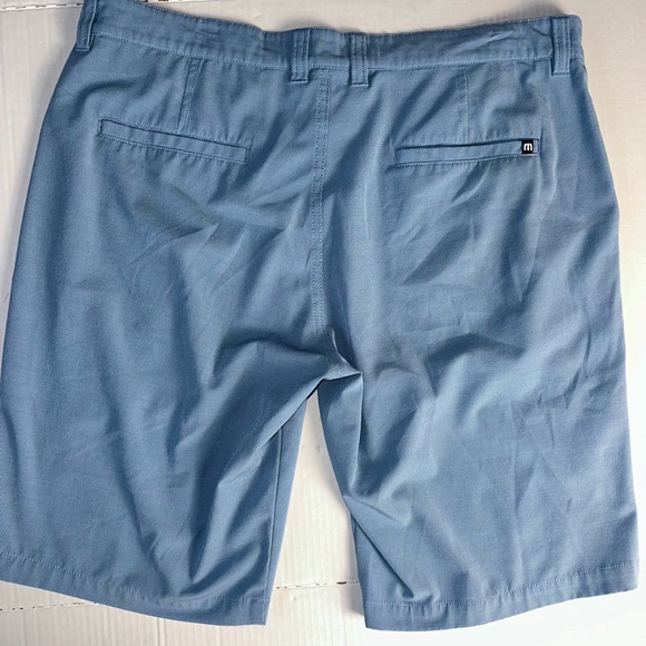 Travis Mathew Smooth Talker Shorts Mens Size 38 Blue‎ Golf Flat Front Stretch - Picture 2 of 7